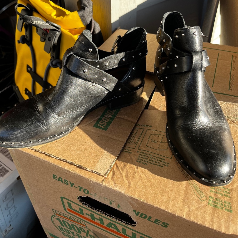 Halogen Hailey Booties - Picture 4 of 7